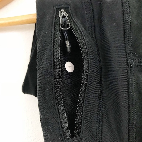 Lululemon Speedy Short - Picture 2 of 3